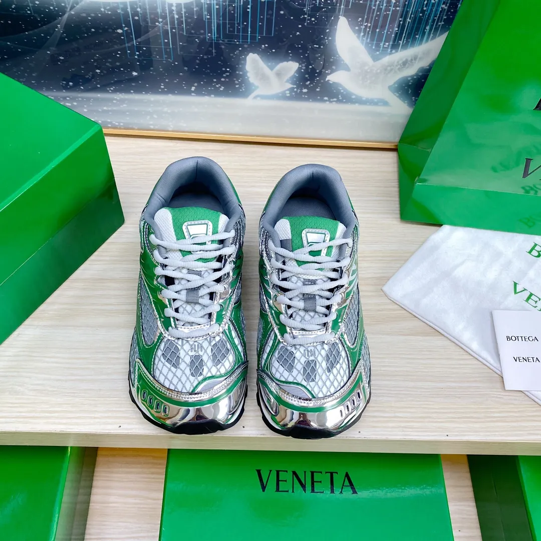 👟👟Ex-factory price 560 High-end version Original 1:1 couple model 👟👟Ex-factory price 560 men's model plus 10🔥New model on the shelves🔥BV Orbit sneakers Wang Yibo's same style couples' Dad Runner sneakers, made of lightweight technical mesh fabric. Features a geometric patterned rubber outsole. The outsole is made of color-blocked T👟👟Ex-factory price U outsole Size: women's shoes 35-40
